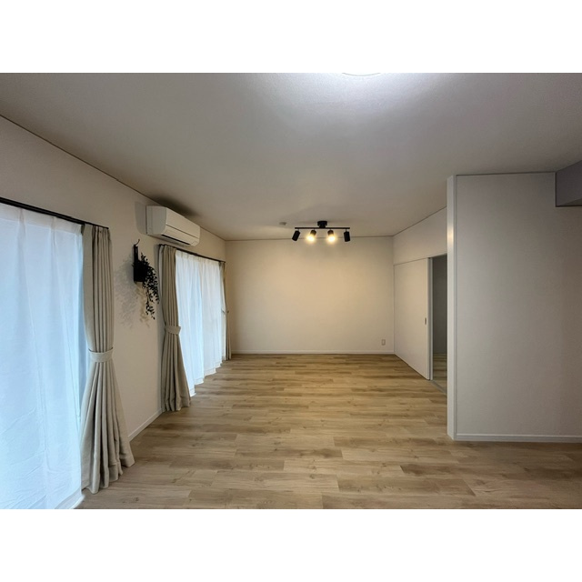 ＮＥＸＵＳ辻の内装