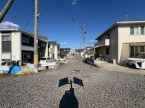和歌山市粟　土地の前面道路含む現地写真