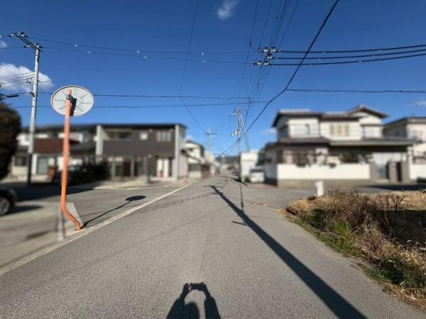 和歌山市粟　土地の前面道路含む現地写真