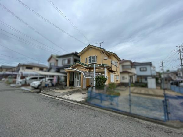 和歌山市西庄　中古戸建の前面道路含む現地写真