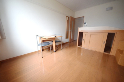 【居間・リビング】 | レオパレスルーチェ-新川４丁目-