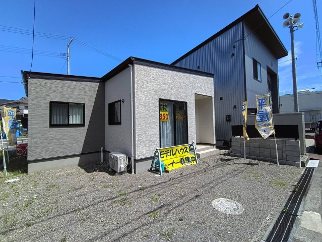 西条市明屋敷621-1　建売住宅の外観