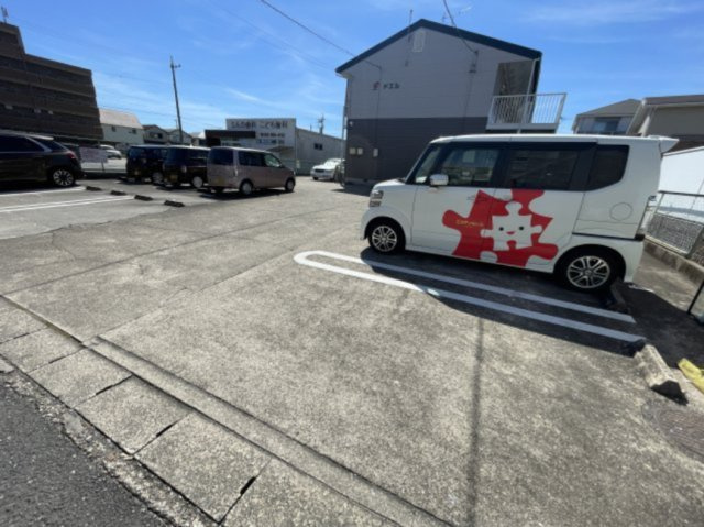 ドエルの駐車場