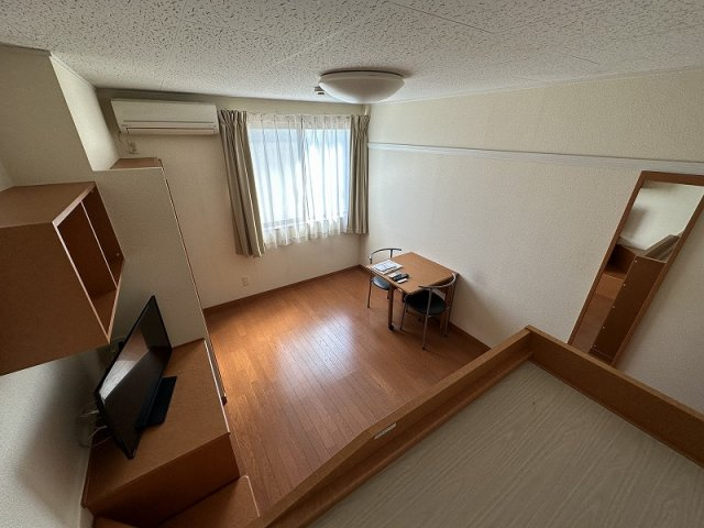 レオパレススミレの居間・リビング