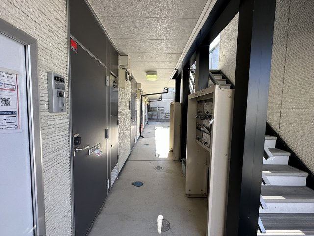 レオパレスら　べるでゅーらⅡのその他|1階廊下