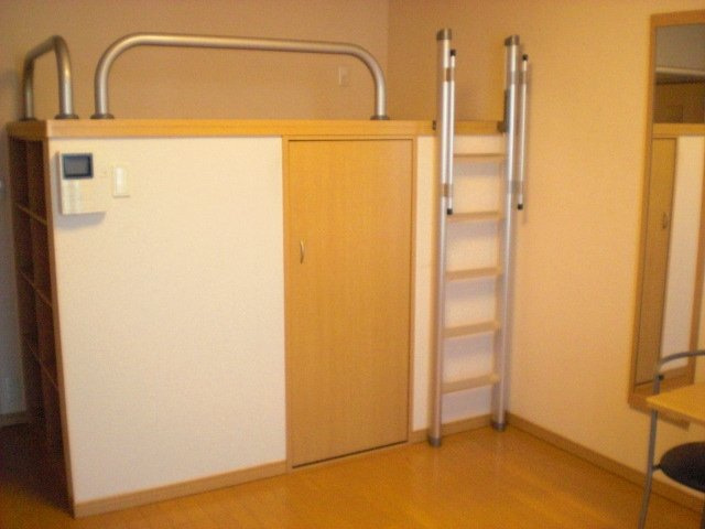 レオパレスアイあいビレッジの寝室