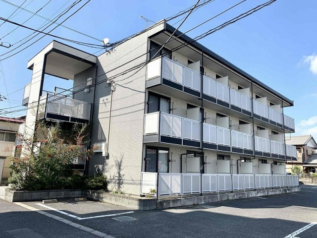 レオパレスアイあいビレッジの外観