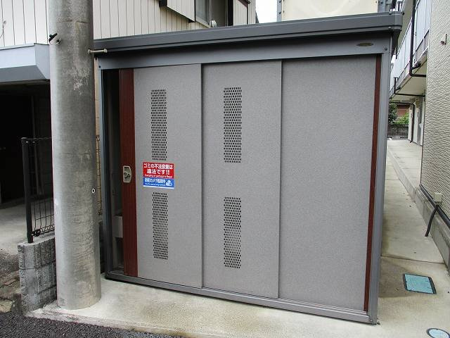 レオパレスアイあいビレッジのその他|入居者様専用ゴミ庫です。