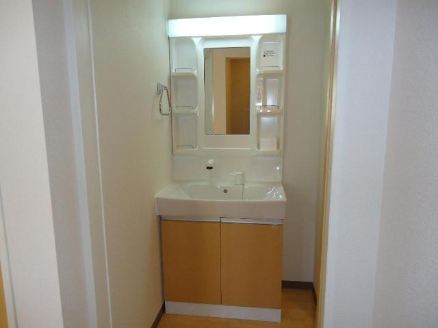 Ｍａｉｓｏｎ ｄｅ Ｃｈｅｒｉｒ．Ｙの洗面所|洗髪洗面化粧台