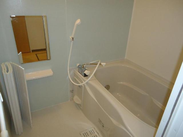 Ｍａｉｓｏｎ ｄｅ Ｃｈｅｒｉｒ．Ｙの浴室|追炊きバス