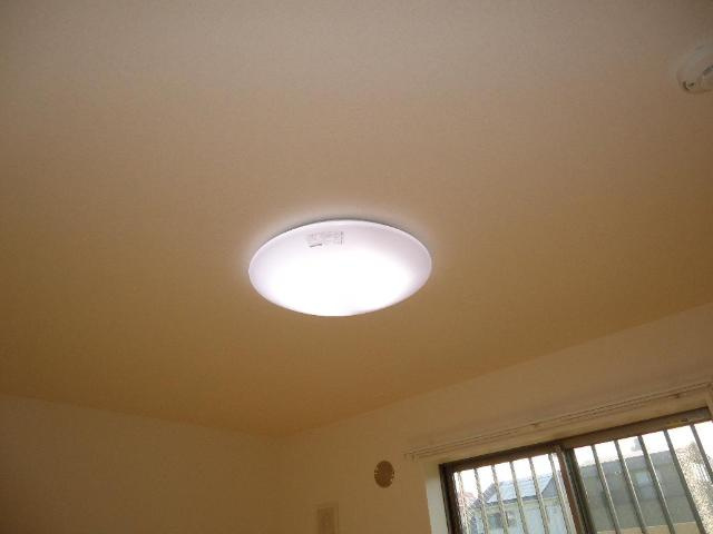 Ｍａｉｓｏｎ ｄｅ Ｃｈｅｒｉｒ．Ｙの設備|照明