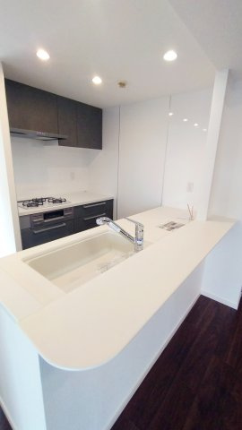 ラムーナ横浜戸塚スカイリッジF棟のキッチン