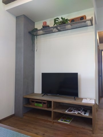 【建売】八戸市湊高台3丁目の内装|造作家具：TV台