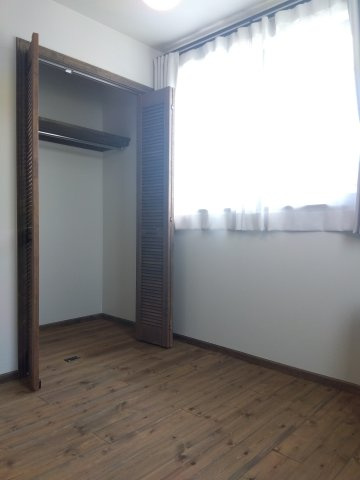 【建売】八戸市湊高台3丁目の収納|洋室クローゼット