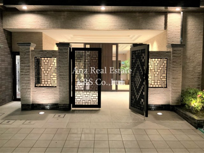 【エントランス】 | S-RESIDENCE淀屋橋 | 趣のあるエントランス、高級感があります！