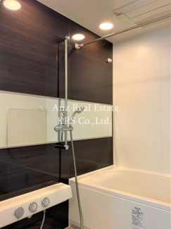 【浴室】 | S-RESIDENCE淀屋橋 | 浴室暖房乾燥機能付き♪雨の日の洗濯物干しや防カビ対策に！