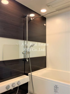 【浴室】 | S-RESIDENCE淀屋橋 | 浴室暖房乾燥機能付き♪雨の日の洗濯物干しや防カビ対策に！