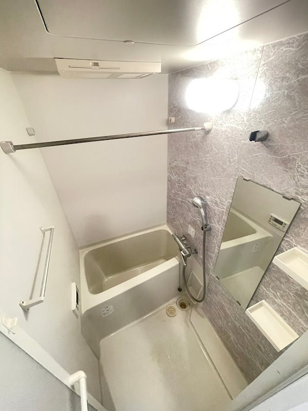 スプランディッド神戸北野の浴室