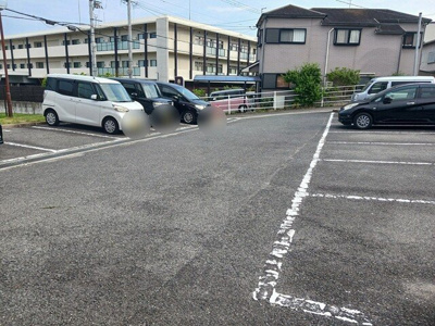 【駐車場】 | ラルジュウエスト