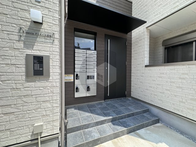 F asecia ディオーネ徳庵のエントランス