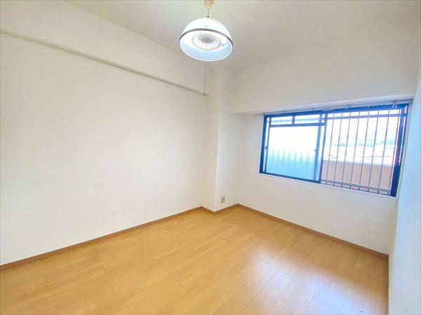 ライオンズマンション和歌山紀伊　の洋室