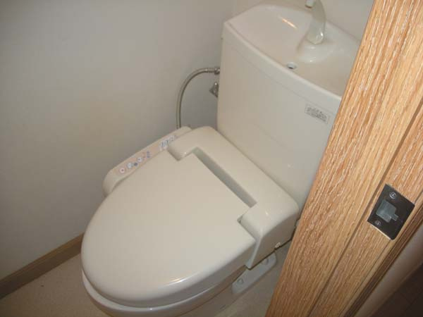 プチシャのトイレ|コンパクトで使いやすいトイレです