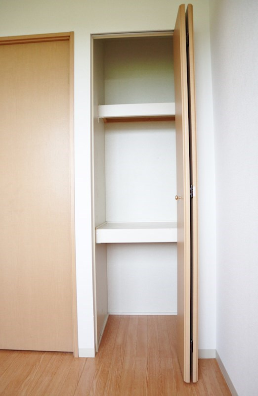 岸和田市尾生町のハイツの収納|大きなスペースがあり、収納には困りません