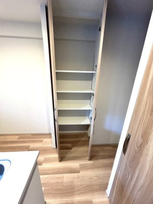 【キッチン】 | ■■２００万円値下げしました■レ・ジェイド高槻南松原Bright | キッチンの収納