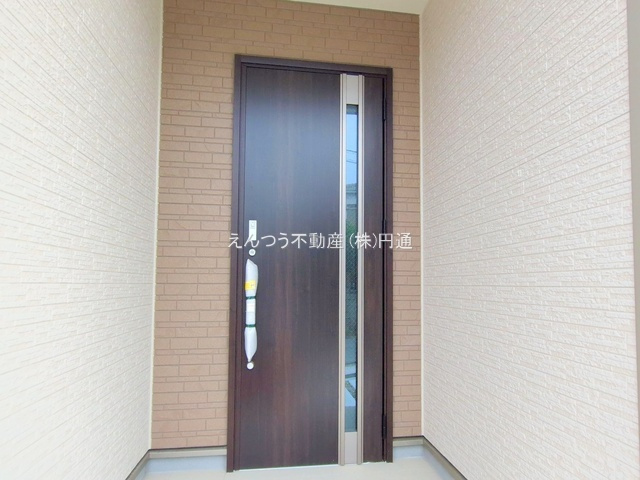 ハートフルタウン中志段味8期の玄関