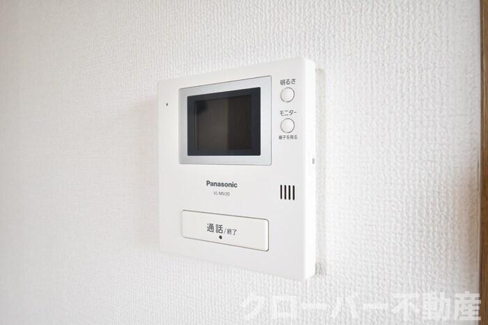 やすらぎの家 C棟のセキュリティ|TVインターホン
