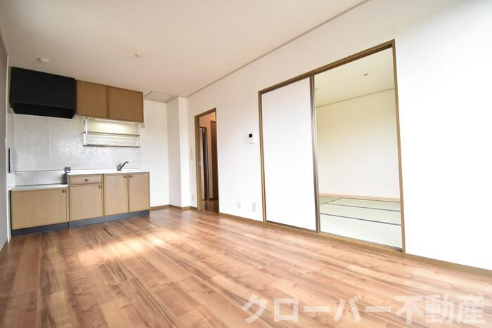 やすらぎの家 C棟の居間・リビング|ＤＫ９帖～和室７帖