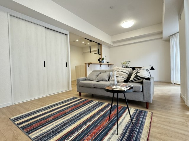 サンハウス小幡緑地東の居間・リビング