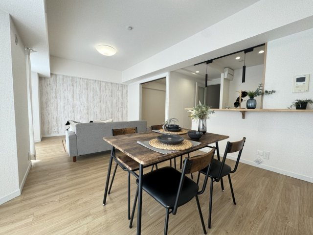 サンハウス小幡緑地東の居間・リビング