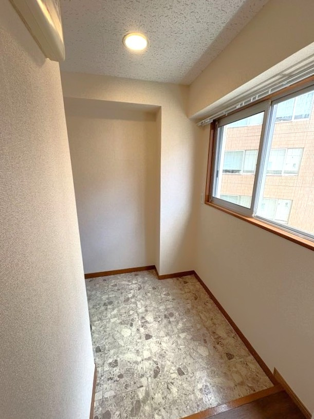 丸和ビルの玄関|玄関