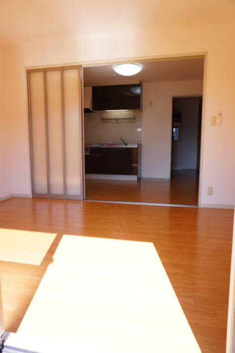 グレイス　Ａ棟　　刈谷市近郊の賃貸はクラスホームの居間・リビング|同物件の別部屋になります。