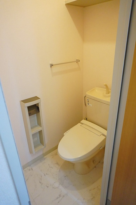 グレイス　Ａ棟　　刈谷市近郊の賃貸はクラスホームのトイレ|同物件の別部屋になります。