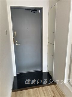 広島市安佐北区口田４丁目の賃貸マンションの玄関|シューズボックスあり