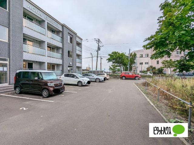 アクアガーデンの駐車場