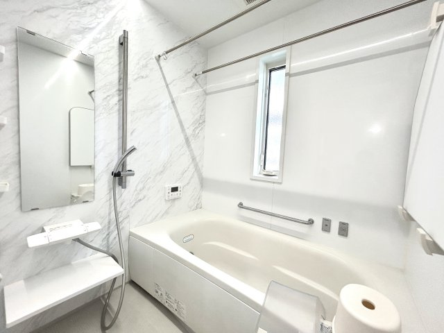 中古住宅　正木町須賀小松の浴室