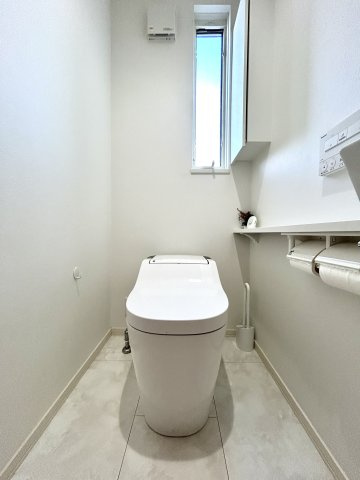 中古住宅　正木町須賀小松のトイレ