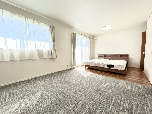 中古住宅　正木町須賀小松の洋室