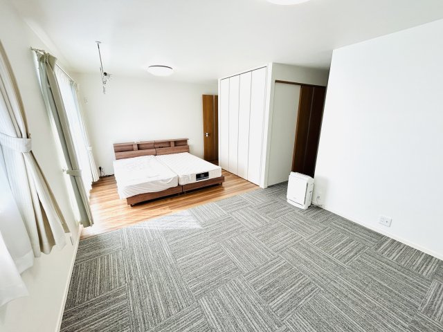 中古住宅　正木町須賀小松の洋室