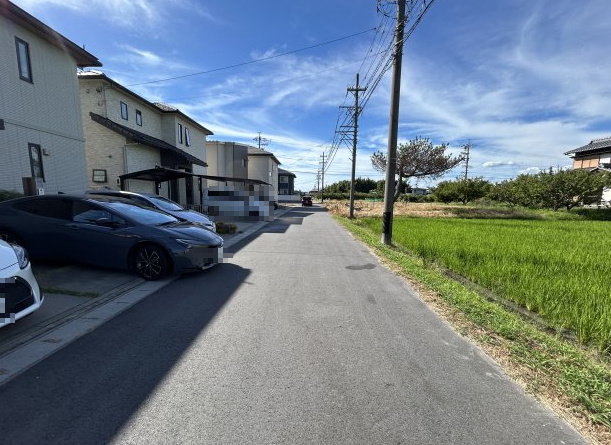 中古住宅　正木町須賀小松の前面道路含む現地写真