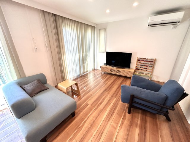 中古住宅　正木町須賀小松の居間・リビング