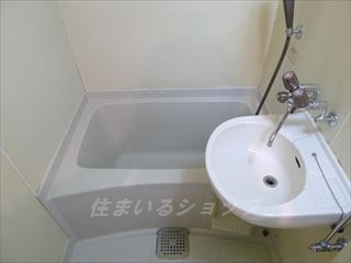 広島市安佐北区口田４丁目の賃貸マンションの浴室