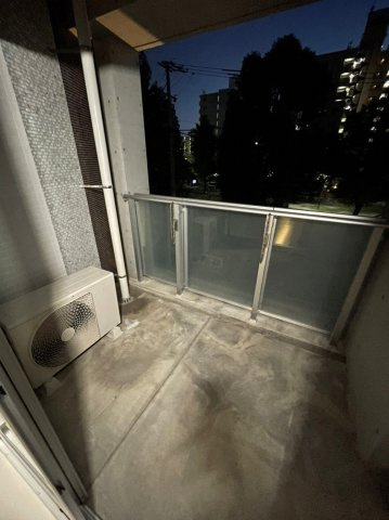 千種ライズ　名古屋市賃貸　仲介手数料無料のバルコニー