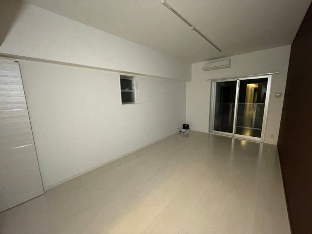 千種ライズ　名古屋市賃貸　仲介手数料無料の居間・リビング