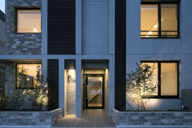 杉並区西荻北４丁目の賃貸マンションのエントランス