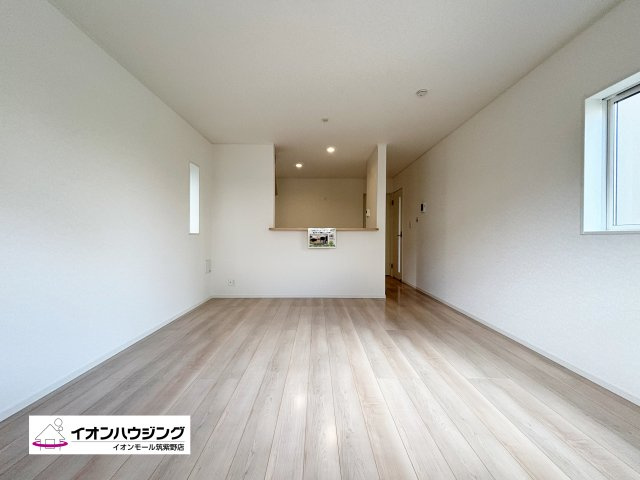 【居間・リビング】大野城市大城第9　2号棟