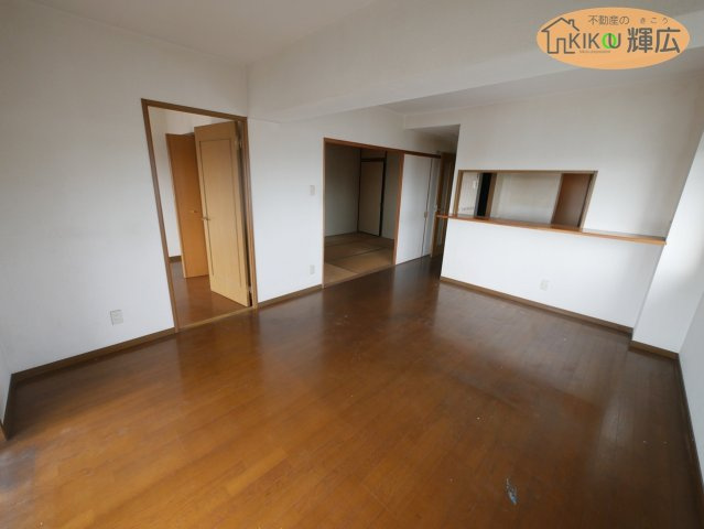 【居間・リビング】 | ヴェルビュ姫路・飾磨一番館　7階